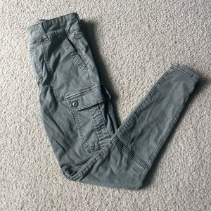 american eagle green cargo pants